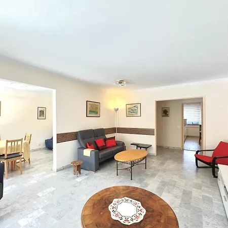 La Terrasse D'estanove,espace, Calme A *